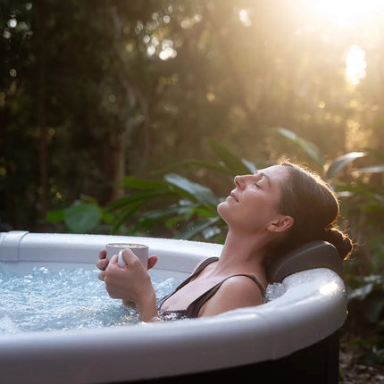 MSpa Denver Frame Series Six-Person Inflatable Round Hot Tub With Hydro Massage [F-DO066W]